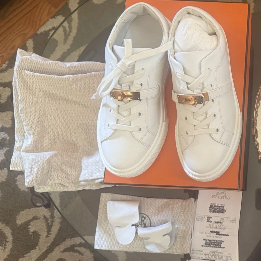 New & Authentic Hermes Day Sneaker White In Rose Gold Size 7(US PRICE $1800)